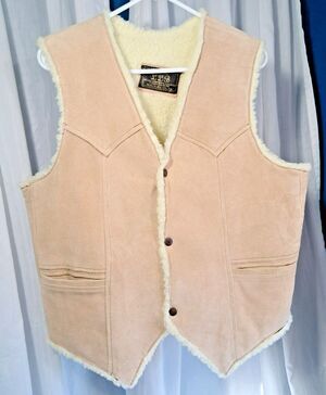 Vintage LLB Tan Cowhide Vest With Sherpa Lining, Size 42, Made in Mexico